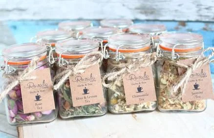Curated Loose leaf tea sampler — Mother's Day gift for a grandmother, shoppable idea