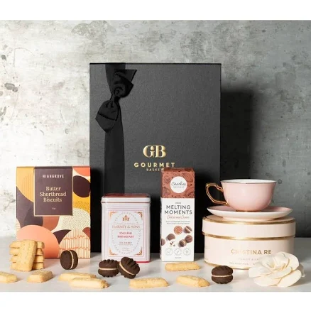 Artisan Shortbread & Loose Leaf Tea Hamper — Mother's Day gift for your mother in law, shoppable idea