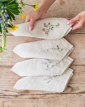 Hand-embroidered Linen Napkin Set — Mother's Day gift for your mother in law, shoppable idea