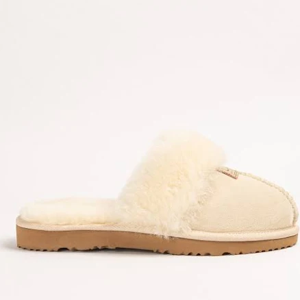 Genuine Australian Sheepskin Scuff Slippers — Mother's Day gift for your wife from her husband — shoppable idea